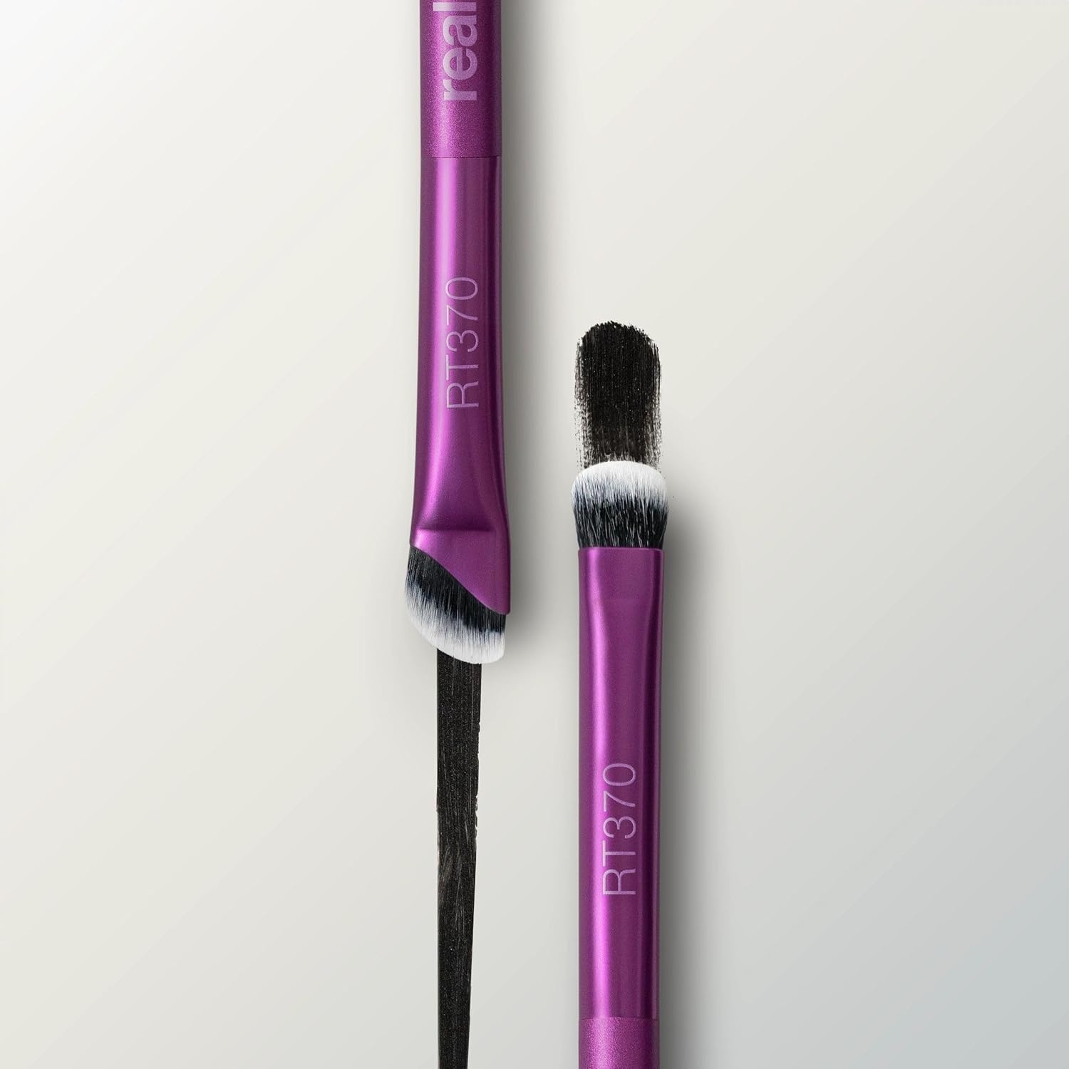 image:imageReal Techniques Liner amp Smudge Brush DualEnded Eye Brush for Eyeliner Eyeshadow amp Smoky Eye Blending Precision Detail Makeup Brush with Soft Bristles CrueltyFree 1 CountLiner Smudge Brush
