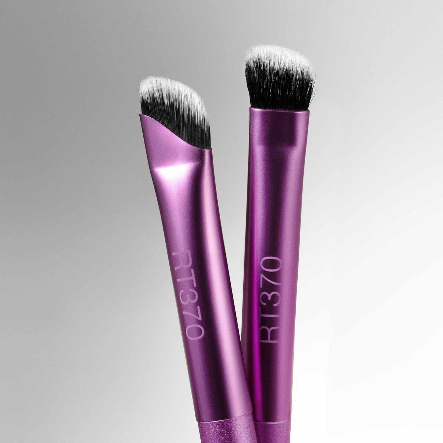 image:imageReal Techniques Liner amp Smudge Brush DualEnded Eye Brush for Eyeliner Eyeshadow amp Smoky Eye Blending Precision Detail Makeup Brush with Soft Bristles CrueltyFree 1 CountLiner Smudge Brush
