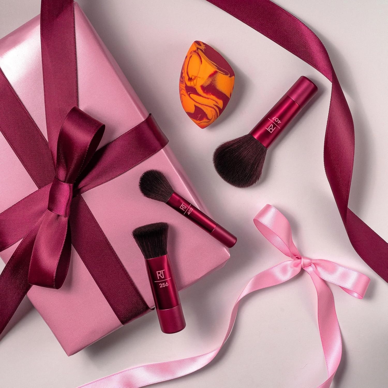 image:imageReal Techniques Blend Jet Set Travel Makeup Brush amp Sponge Set 4 Piece Mini Holiday Gift Set for Foundation Blush amp Setting Powder Compact amp Travel Friendly CrueltyFree amp Vegan