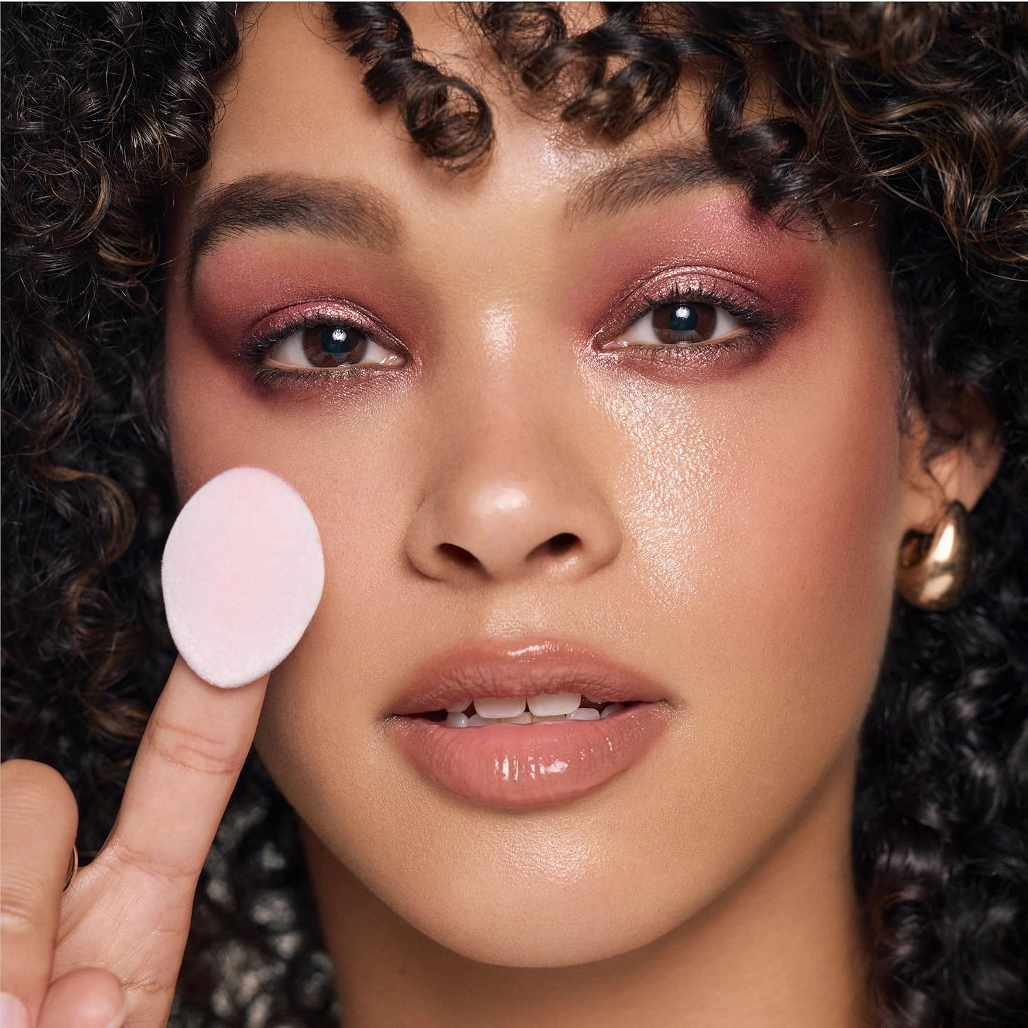 image:imageReal Techniques Mini Miracle Powder Puff Trio 3 Pack3Mini Miracle Powder Puff Trio